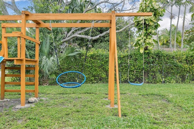 10361 SW 119th St, Miami, FL 33176 - view of play area with a lawn