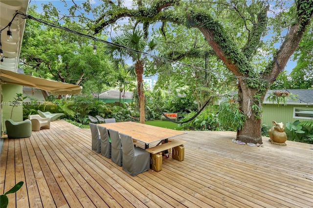 842 NW 9th Ct, Miami, FL 33136 - wooden terrace featuring outdoor dining area
