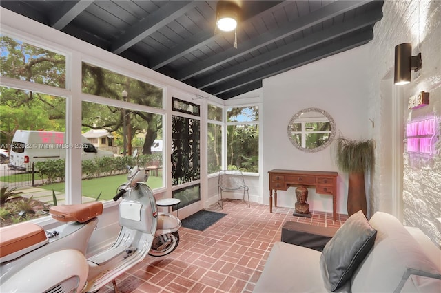 842 NW 9th Ct, Miami, FL 33136 - sunroom / solarium with plenty of natural light