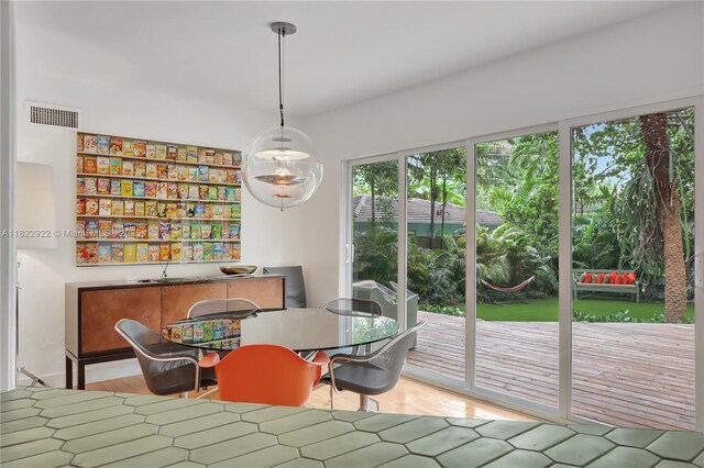 842 NW 9th Ct, Miami, FL 33136 - view of dining area