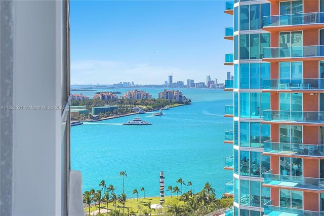400 S Pointe Dr Unit 2310, Miami Beach, FL 33139 - photo 15