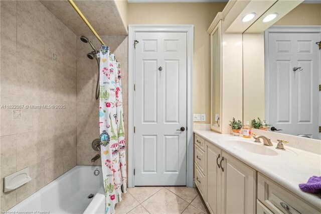 3859 Enchanted Oaks Ln, Sebring, FL 33875 - bathroom with vanity, shower / bath combination with curtain, and tile patterned flooring