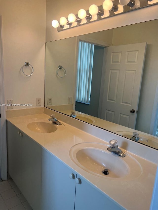 185 Riverwalk Cir, Sunrise, FL 33326 - full bath featuring double vanity and tile patterned flooring