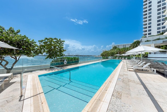 1300 Monad Ter Unit 9D, Miami Beach, FL 33139 - view of community pool