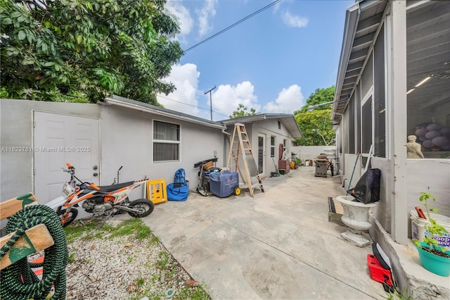 359 E 19th St, Hialeah, FL 33010 - view of patio
