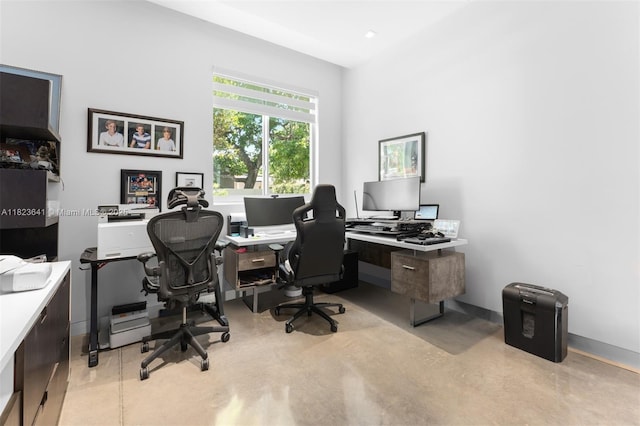 10620 SW 74th Ave, Pinecrest, FL 33156 - home office featuring finished concrete flooring