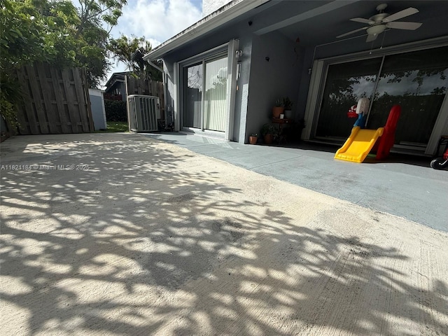 14251 SW 96th Ter Unit 14251, Miami, FL 33186 - garage with ceiling fan