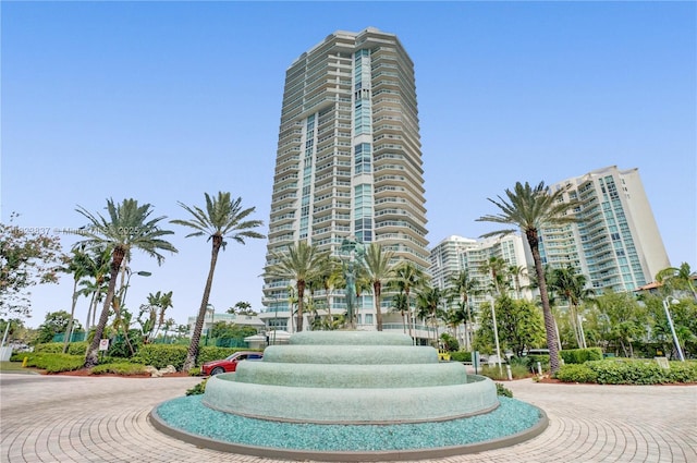 16400 Collins Ave Unit 544, Sunny Isles Beach, FL 33160 - view of property featuring curved driveway