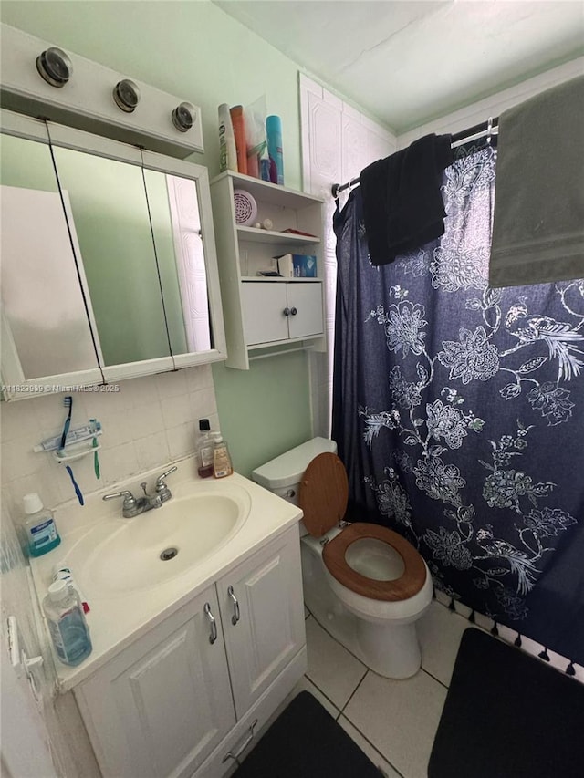 6413 Franklin St, Hollywood, FL 33024 - full bath featuring tile patterned flooring, vanity, tasteful backsplash, and curtained shower