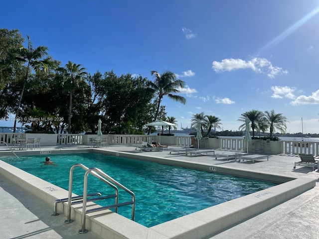 5 Island Ave Unit 5G, Miami Beach, FL 33139 - community pool with a patio area