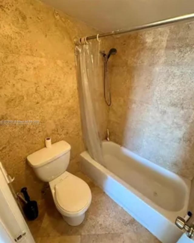 5 Island Ave Unit 5G, Miami Beach, FL 33139 - bathroom with toilet and shower / bath combo