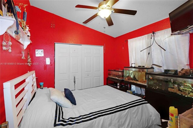 1585 SE 20th Rd, Homestead, FL 33035 - bedroom featuring vaulted ceiling, a closet, and a ceiling fan