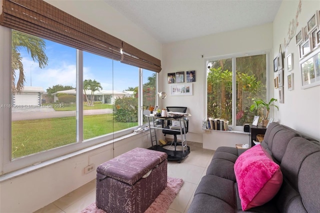 131 NW 31st Ct, Pompano Beach, FL 33064 - view of sunroom / solarium