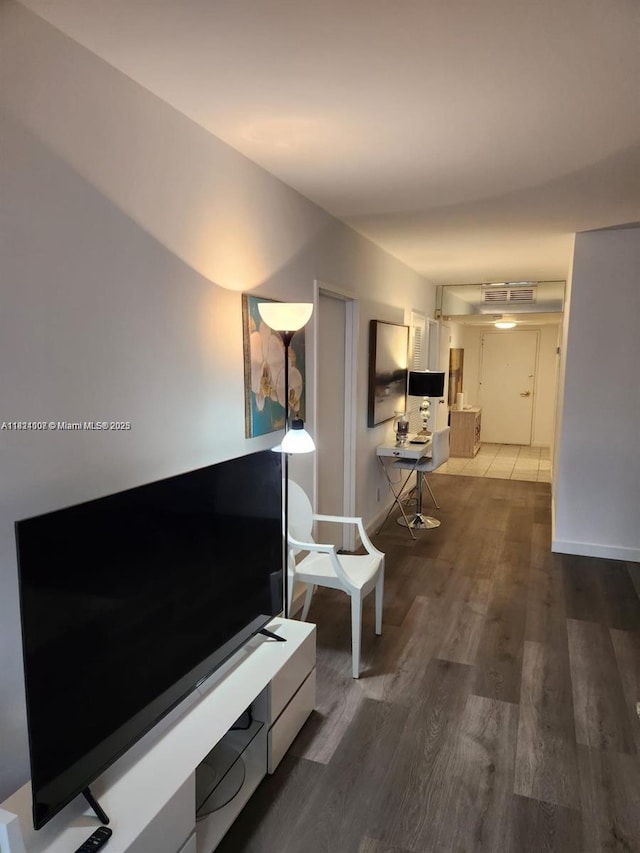5700 Collins Ave Unit 4N, Miami Beach, FL 33140 - photo 11