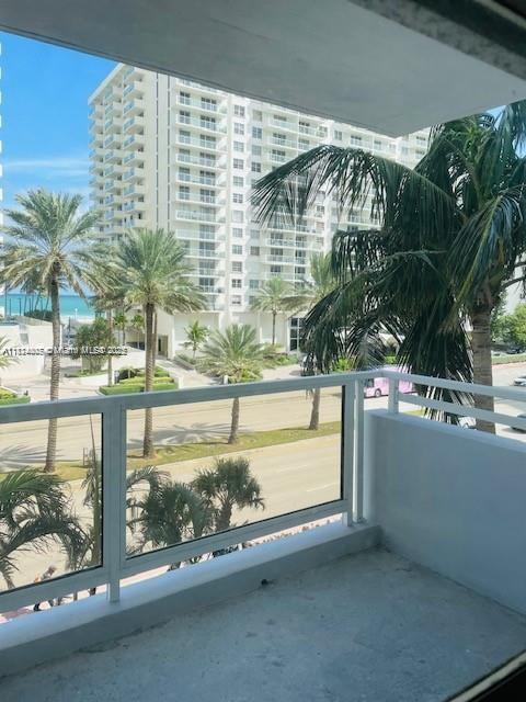 5700 Collins Ave Unit 4N, Miami Beach, FL 33140 - photo 37