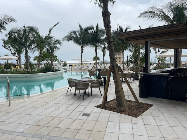 159 NE 6th St Unit 3104, Miami, FL 33132 - community pool featuring a patio