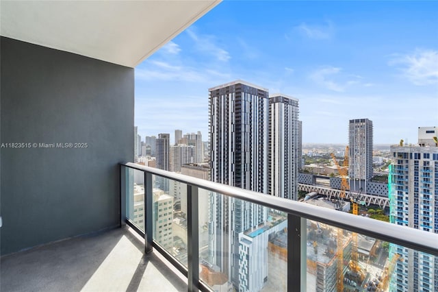 159 NE 6th St Unit 3104, Miami, FL 33132 - balcony featuring a view of city