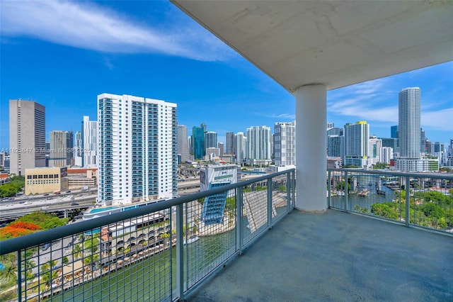 10 SW S River Dr Unit Phi03, Miami, FL 33130 - balcony featuring a skyline view