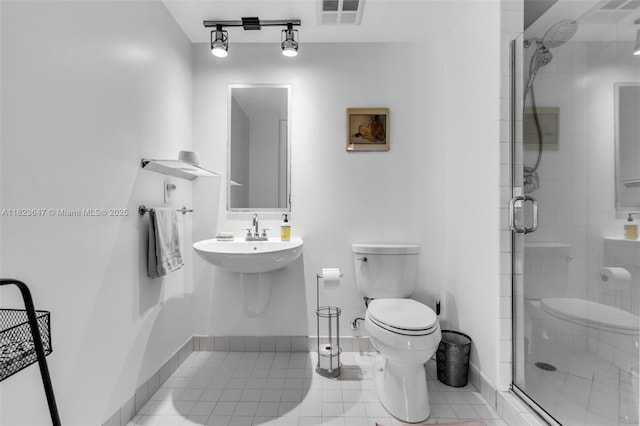 10 SW S River Dr Unit Phi03, Miami, FL 33130 - full bath featuring a stall shower and tile patterned flooring