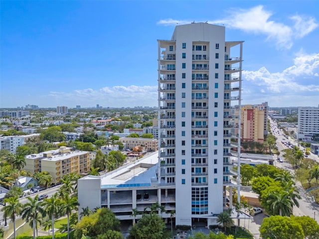 10 SW S River Dr Unit Phi03, Miami, FL 33130 - view of property with a city view