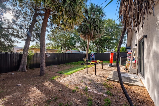 309 SE 3rd Ave, Hallandale Beach, FL 33009 - view of fenced backyard