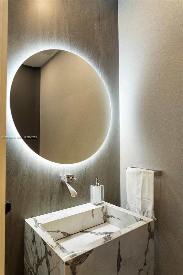 6000 Island Blvd Unit Ph7, Aventura, FL 33160 - view of bathroom