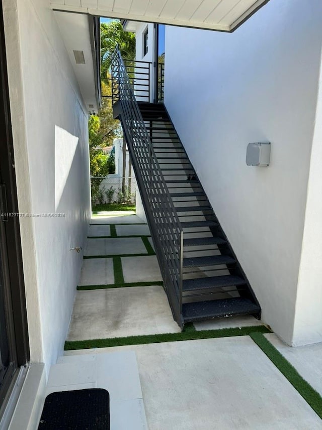 1205 Wallace St, Coral Gables, FL 33134 - view of stairway