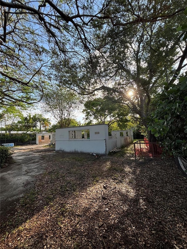 9445 SW 73rd Ave, Pinecrest, FL 33156 - view of yard