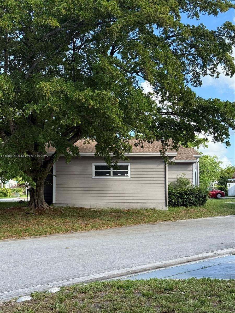 1792 SW 84th Ave, Miramar, FL 33025 - view of home's exterior