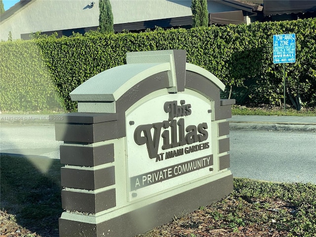 18942 NW 86th Ct, Hialeah, FL 33015 - view of community sign