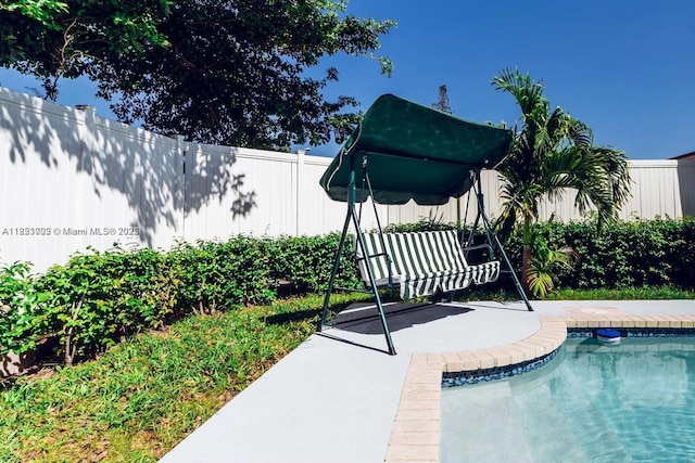 203 SE 8th St, Dania Beach, FL 33004 - view of pool