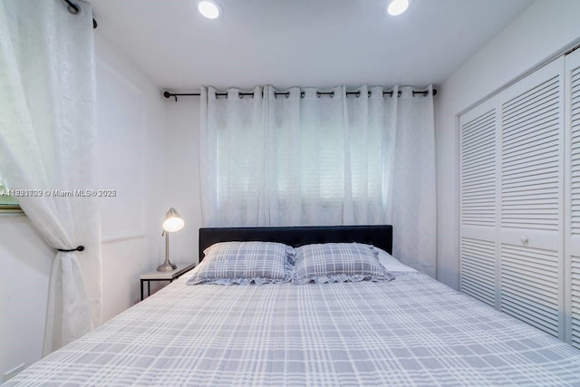 203 SE 8th St, Dania Beach, FL 33004 - bedroom featuring a closet and recessed lighting