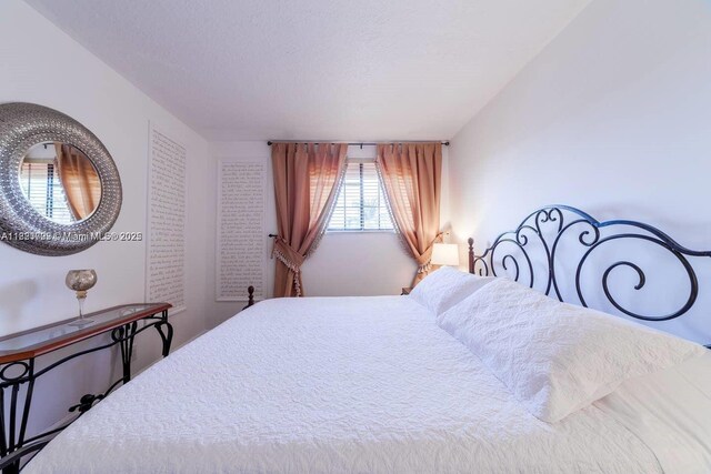 203 SE 8th St, Dania Beach, FL 33004 - view of bedroom