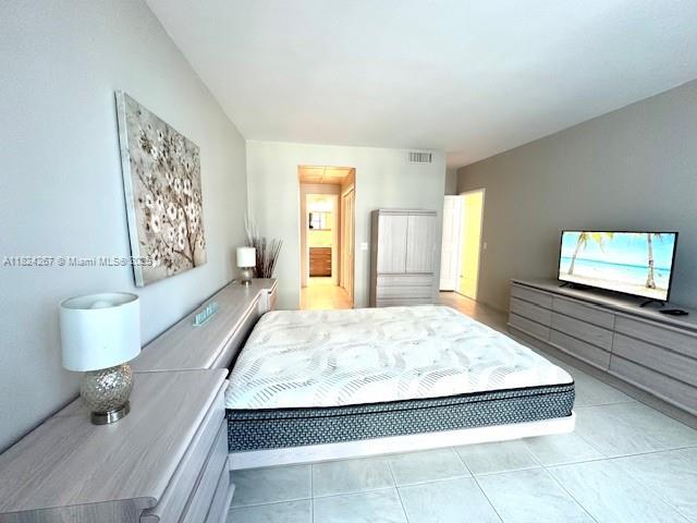 3505 S Ocean Dr Unit 419, Hollywood, FL 33019 - view of tiled bedroom