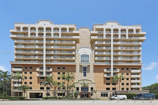 2425 SW 27th Ave Unit 705, Miami, FL 33145 - view of apartment building / complex