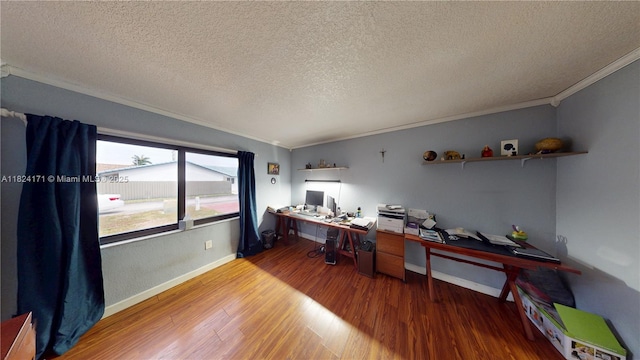 1000 SW 136th Pl, Miami, FL 33184 - office with crown molding, wood finished floors, and a textured ceiling