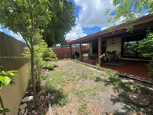 1000 SW 136th Pl, Miami, FL 33184 - view of yard with a patio