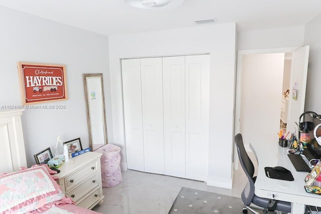 3813 SW 149th Pl, Miami, FL 33185 - bedroom with a closet and an office area