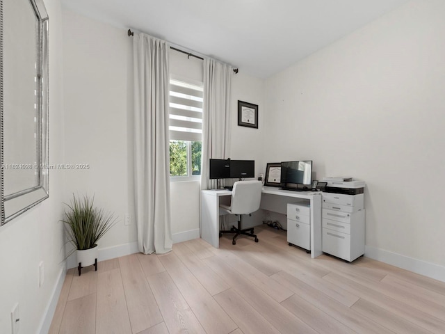 18100 SW 175th St, Miami, FL 33187 - office space featuring light wood finished floors and baseboards