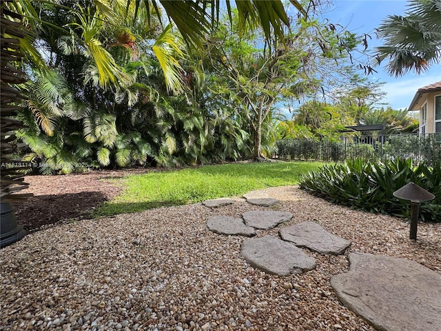 375 Sabal Way, Weston, FL 33326 - view of yard