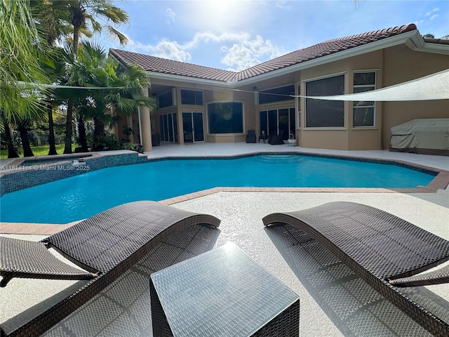 375 Sabal Way, Weston, FL 33326 - view of pool featuring a patio and a pool with connected hot tub
