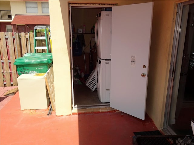 6680 SW 41st Pl Unit 32, Davie, FL 33314 - laundry area featuring stacked washer / drying machine