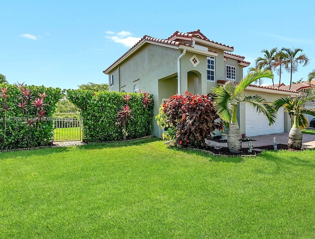 550 NW 107th Ave, Pembroke Pines, FL 33026 - view of home's exterior with stucco siding and a tile roof