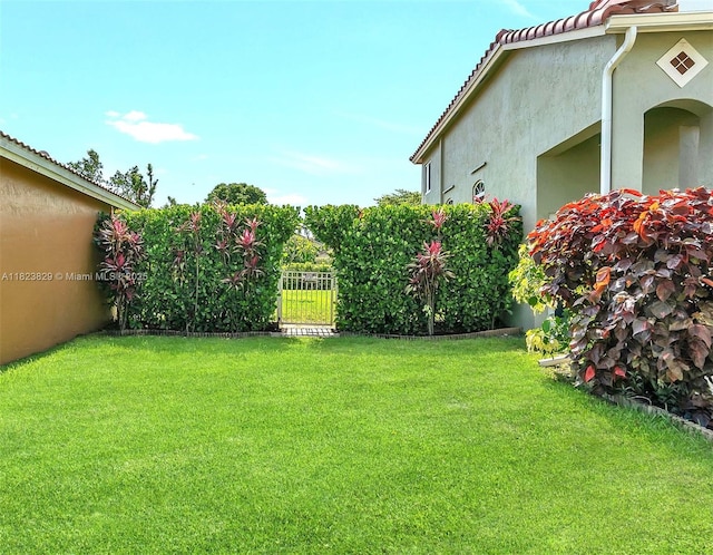550 NW 107th Ave, Pembroke Pines, FL 33026 - view of yard