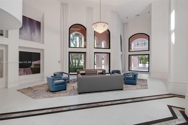 140 SE 5th Ave Unit 438, Boca Raton, FL 33432 - common area with a towering ceiling