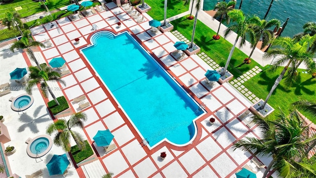 140 SE 5th Ave Unit 438, Boca Raton, FL 33432 - view of swimming pool