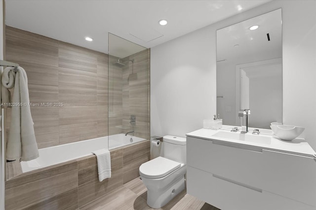4701 N Meridian Ave Unit 217, Miami Beach, FL 33140 - full bathroom with tiled shower / bath combo, vanity, and recessed lighting