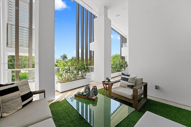 4701 N Meridian Ave Unit 217, Miami Beach, FL 33140 - interior space featuring an outdoor living space