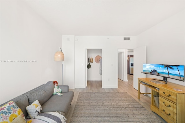 1900 N Bayshore Dr Unit 2514, Miami, FL 33132 - living room featuring light wood-type flooring