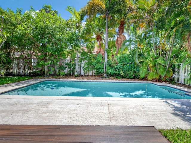 782 Lake Blvd, Weston, FL 33326 - view of swimming pool with a fenced backyard